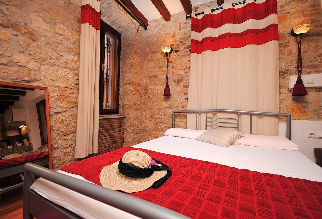 Guesthouse Ancient Stone Rovinj Rum bild