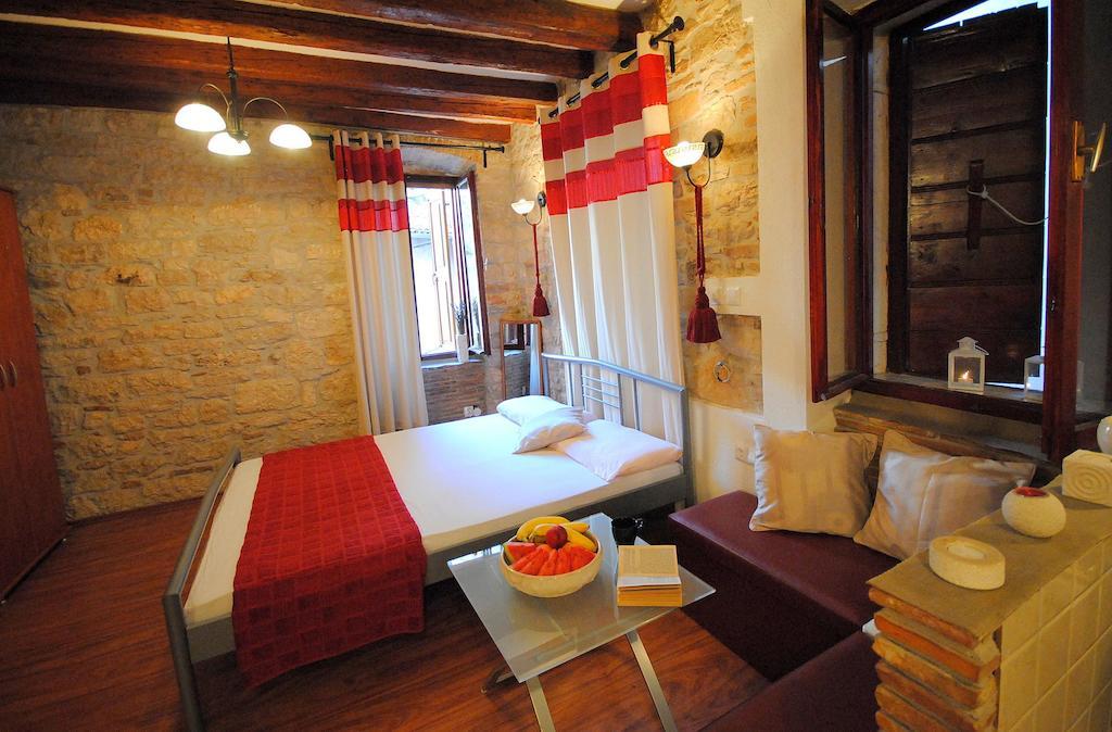 Guesthouse Ancient Stone Rovinj Rum bild