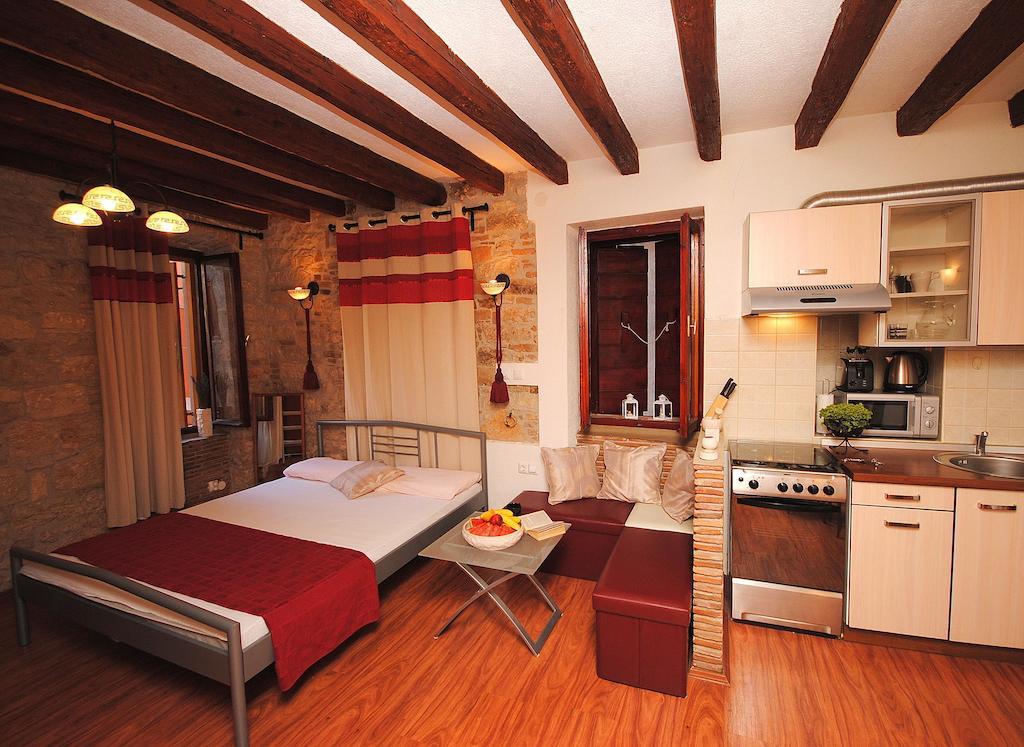 Guesthouse Ancient Stone Rovinj Rum bild